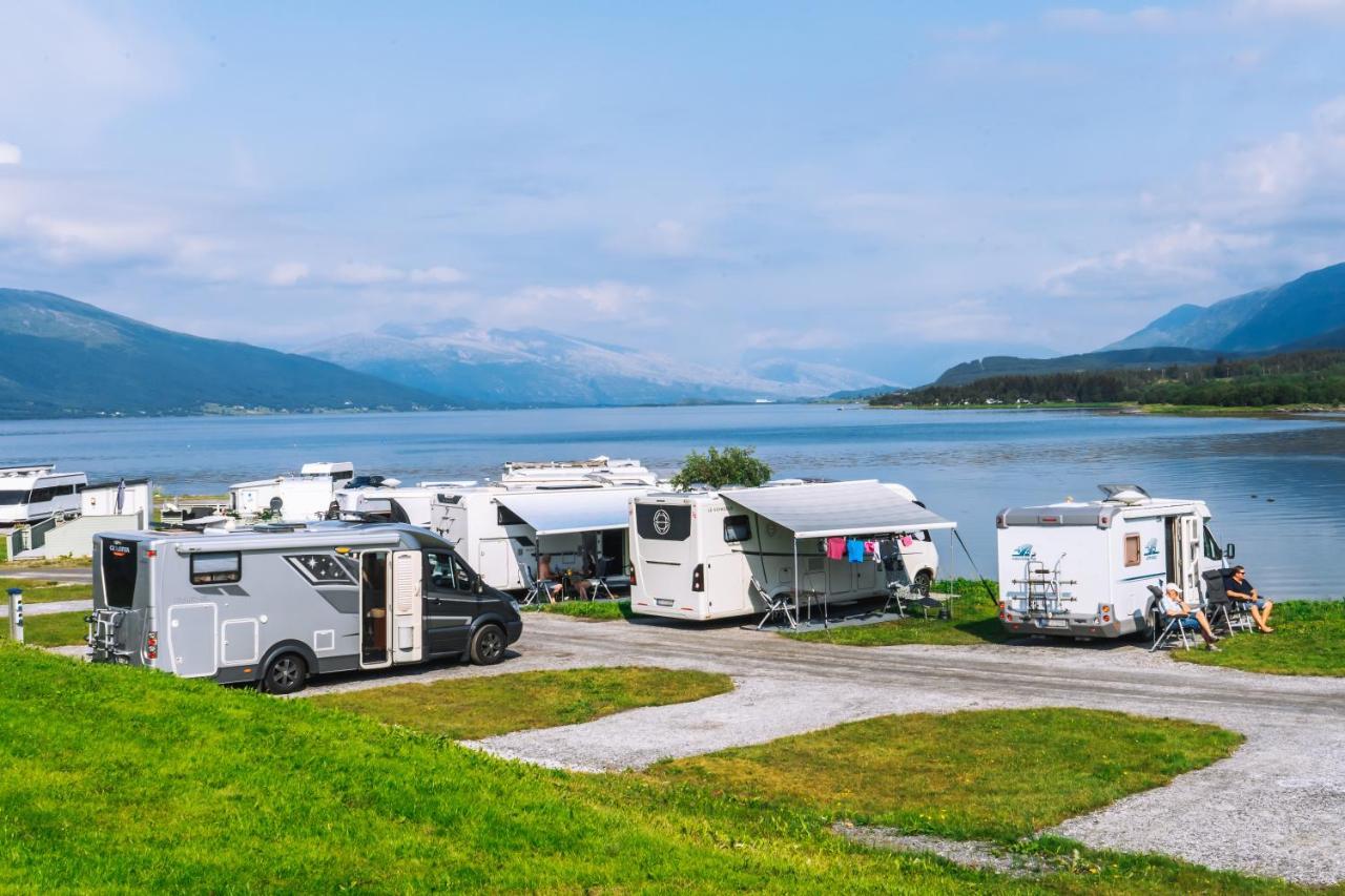 Topcamp Havblikk - Helgeland Nesna ภายนอก รูปภาพ