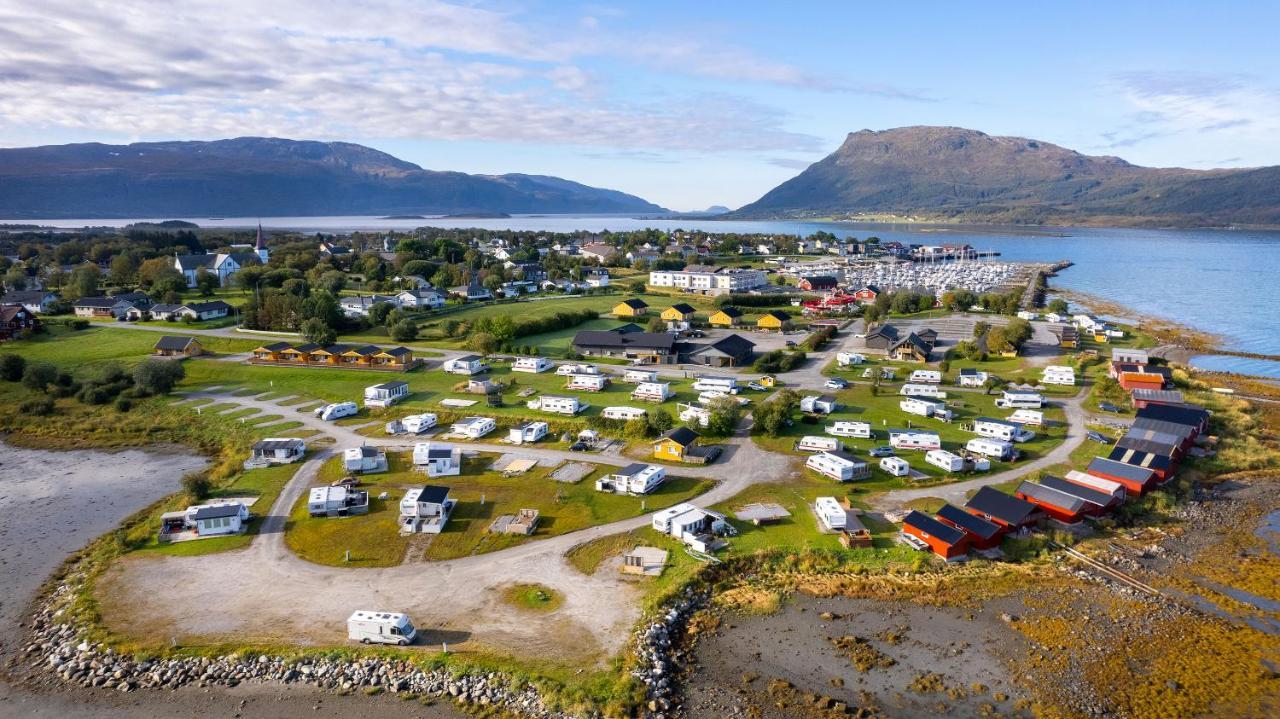 Topcamp Havblikk - Helgeland Nesna ภายนอก รูปภาพ