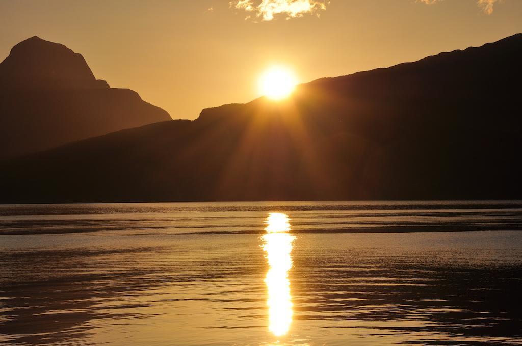 Topcamp Havblikk - Helgeland Nesna ภายนอก รูปภาพ